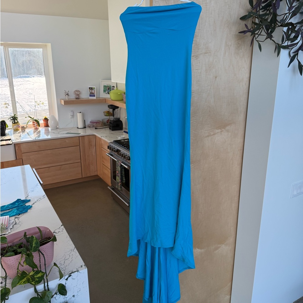 Fashion Nova neon blue dress with gloves